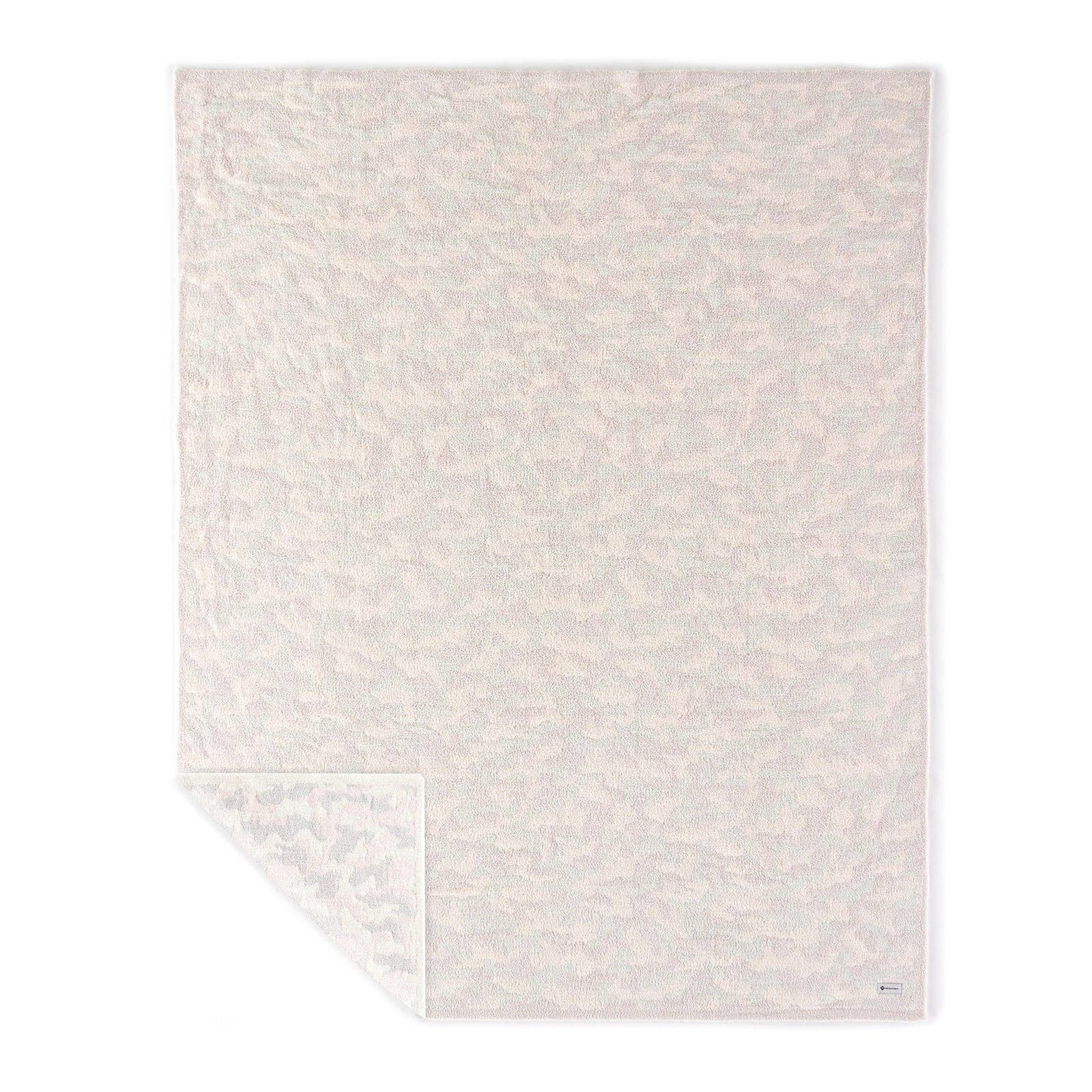 Crafted by Catherine - Wholesale Throw Blanket - Camouflage Cozy Knit Throw 60" x 70"14