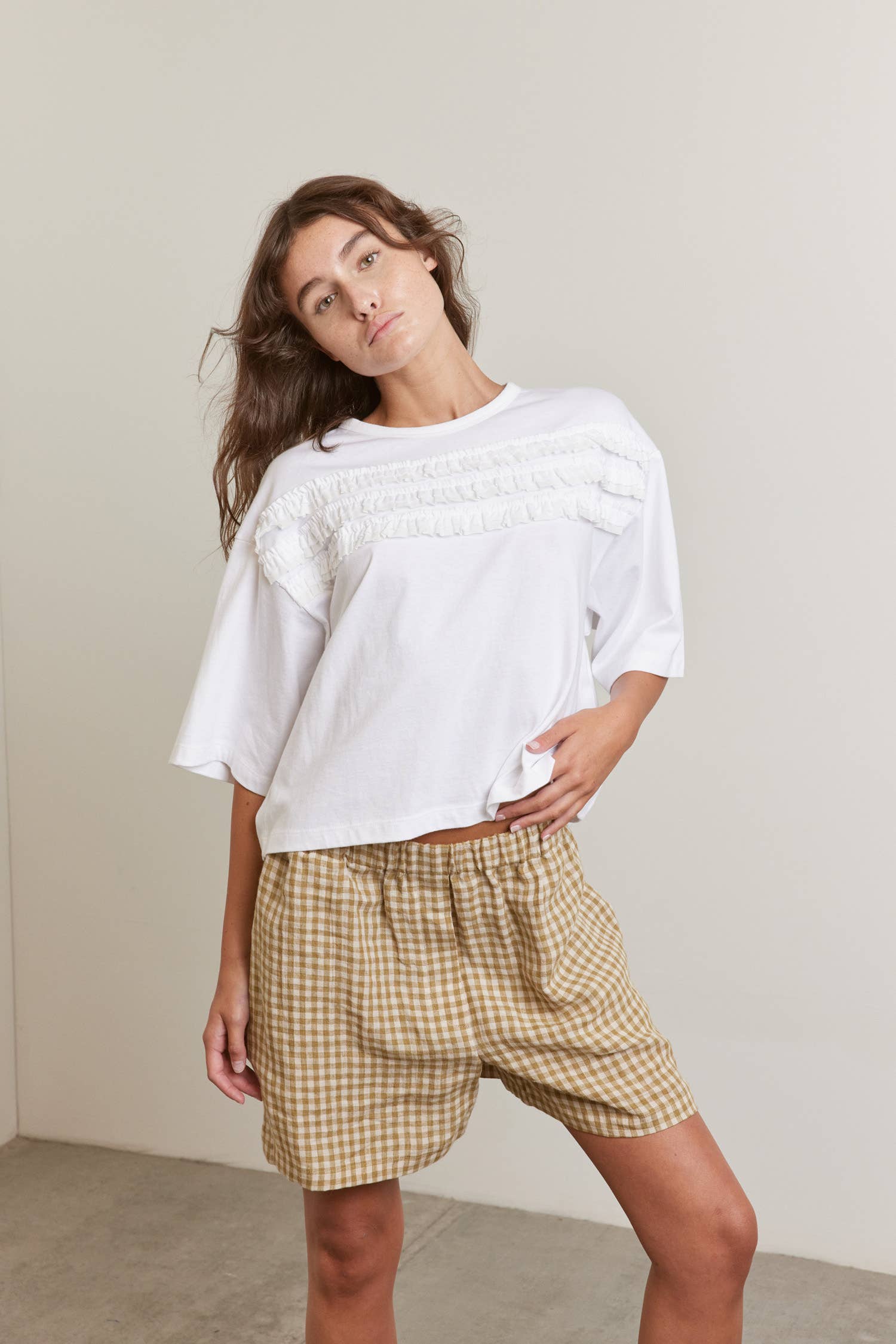 White Ruffled half-sleeve cotton T-shirt for wholesale on Faire2