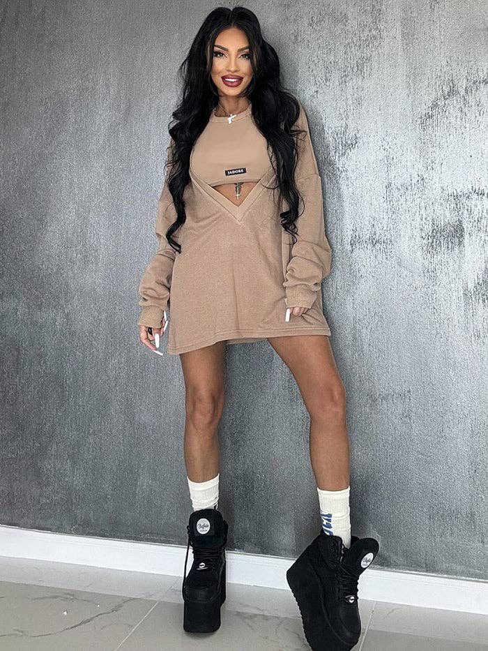 KAKI Completo due pezzi: mini abito e top smanicato a girocollo in tinta unita, vestibilità ampia in vendita all'ingrosso su Faire1