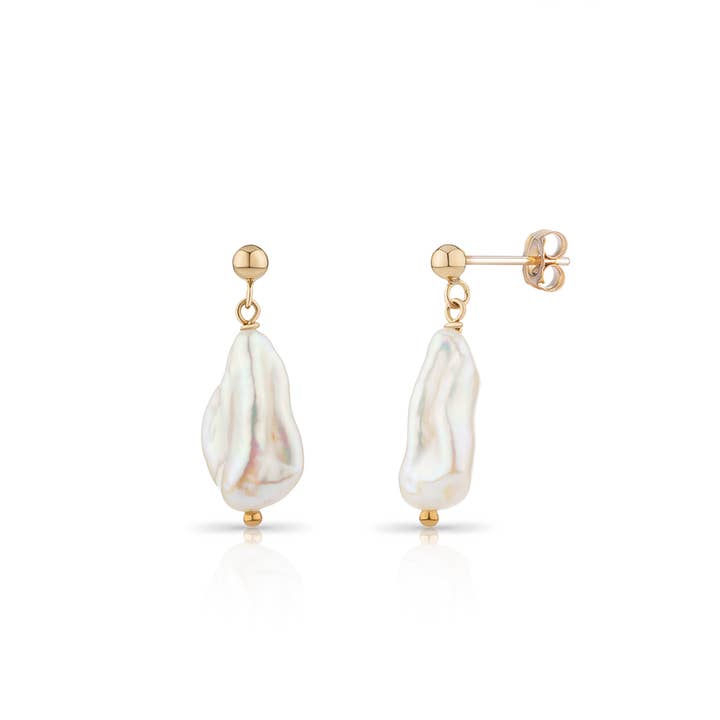 Alyssa - Kurze Tropfenohrringe mit Barockperlen für den Großhandel von PM Atelier