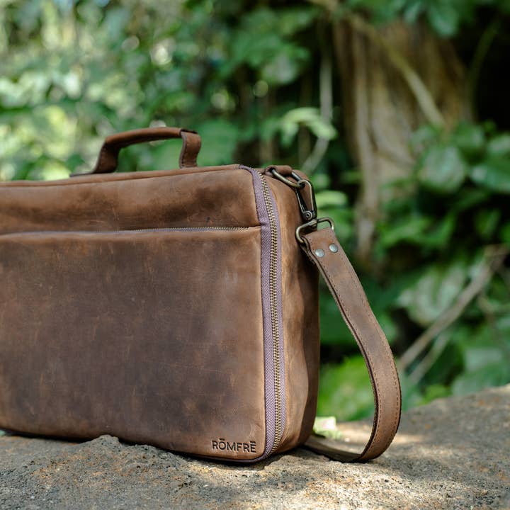 Rōmfrē Travel Co. – Großhandel Weekender-Tasche – Herren – CPAP-Reisetasche aus Leder15