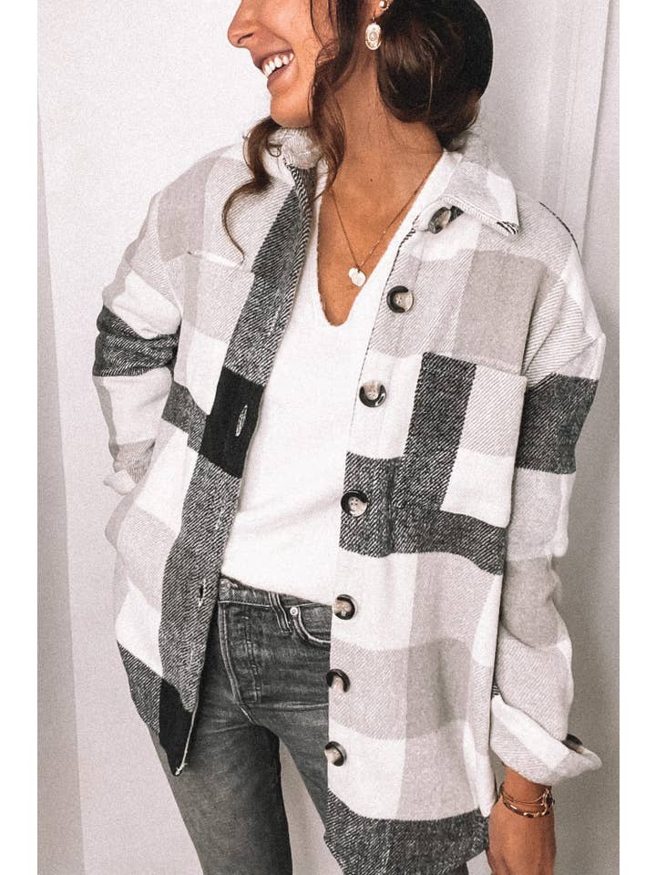 UNISHE - Wholesale Shirt Jacket/Shacket - Women's - XC1359 Plaid Flannel Shacket Jacket Women5