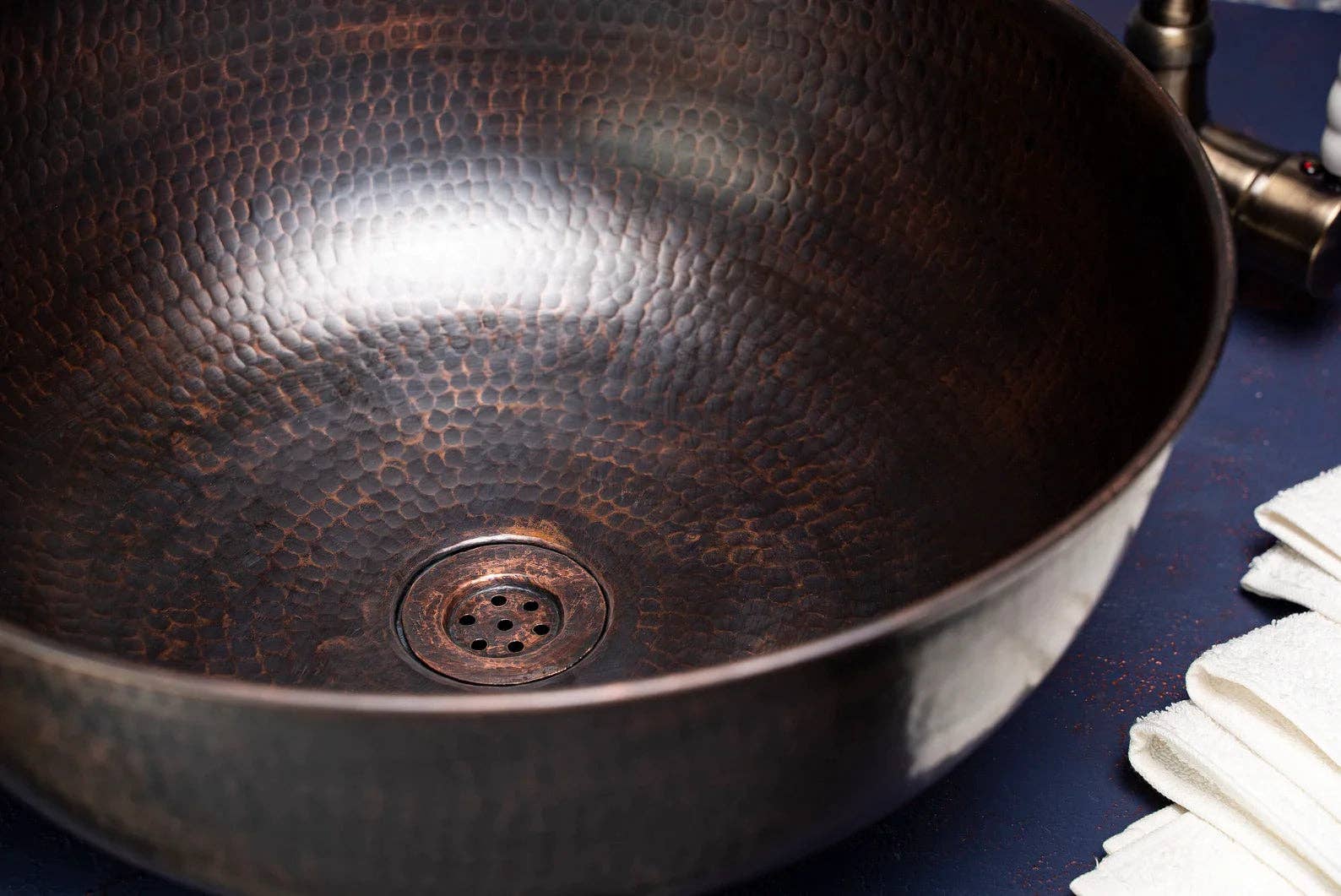 ALFIQ Copper - Wholesale Kitchen Appliance - Luxurious Hammered Copper Kitchen Vessel & Drop-in Sink | Single Bowl Solid Copper Washbasin Vanity Vessel *Drain Cap Included*7