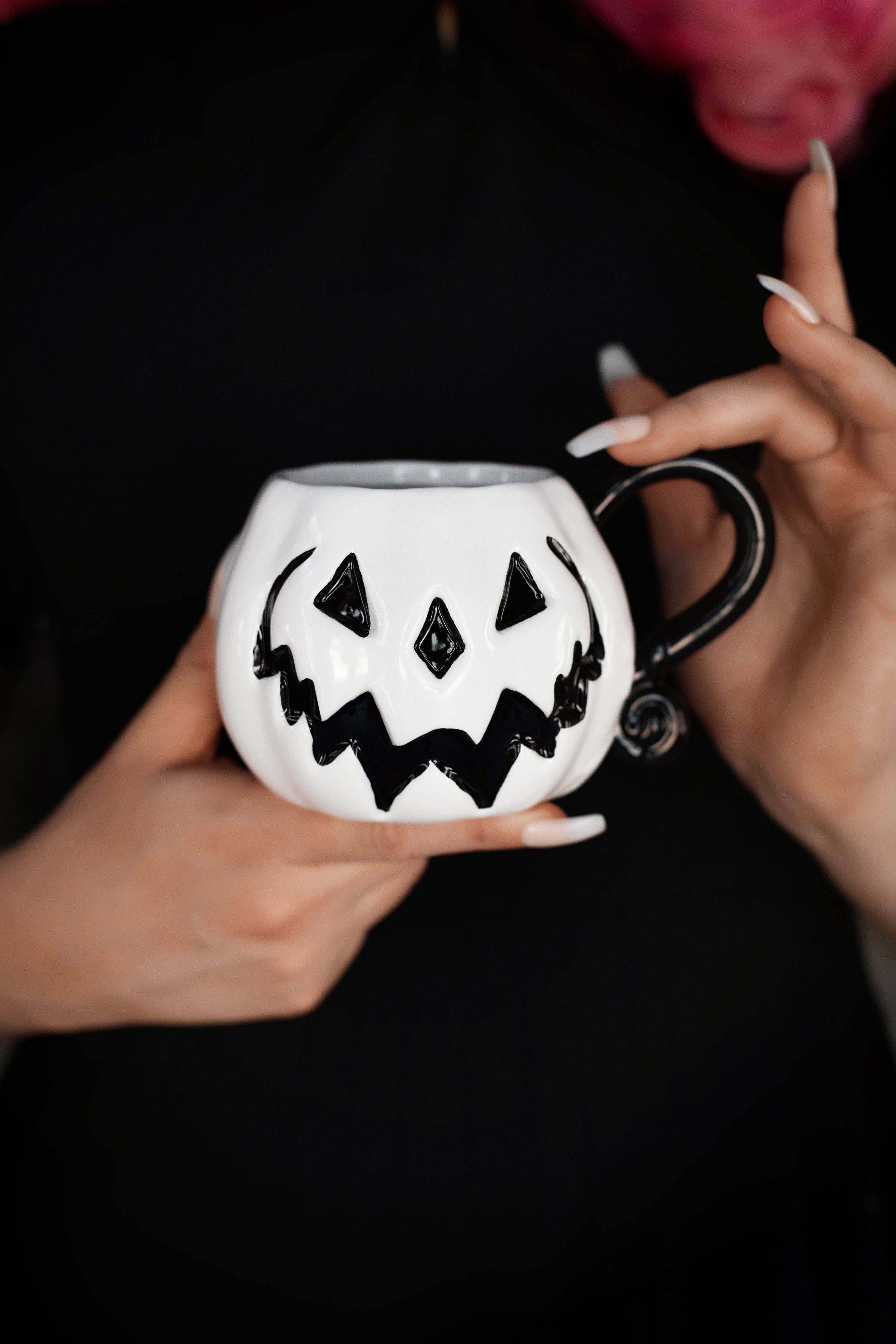 Lively Ghosts - Wholesale Coffee Mug - White Pumpkin | Haunted Hallows Mug17