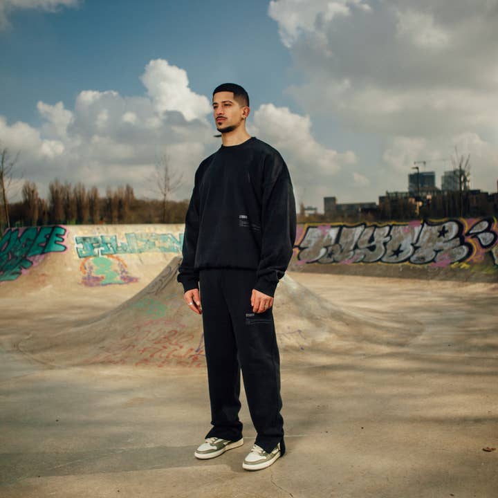 Essential Side Slit Sweatpants Midnight for wholesale by Storm Active