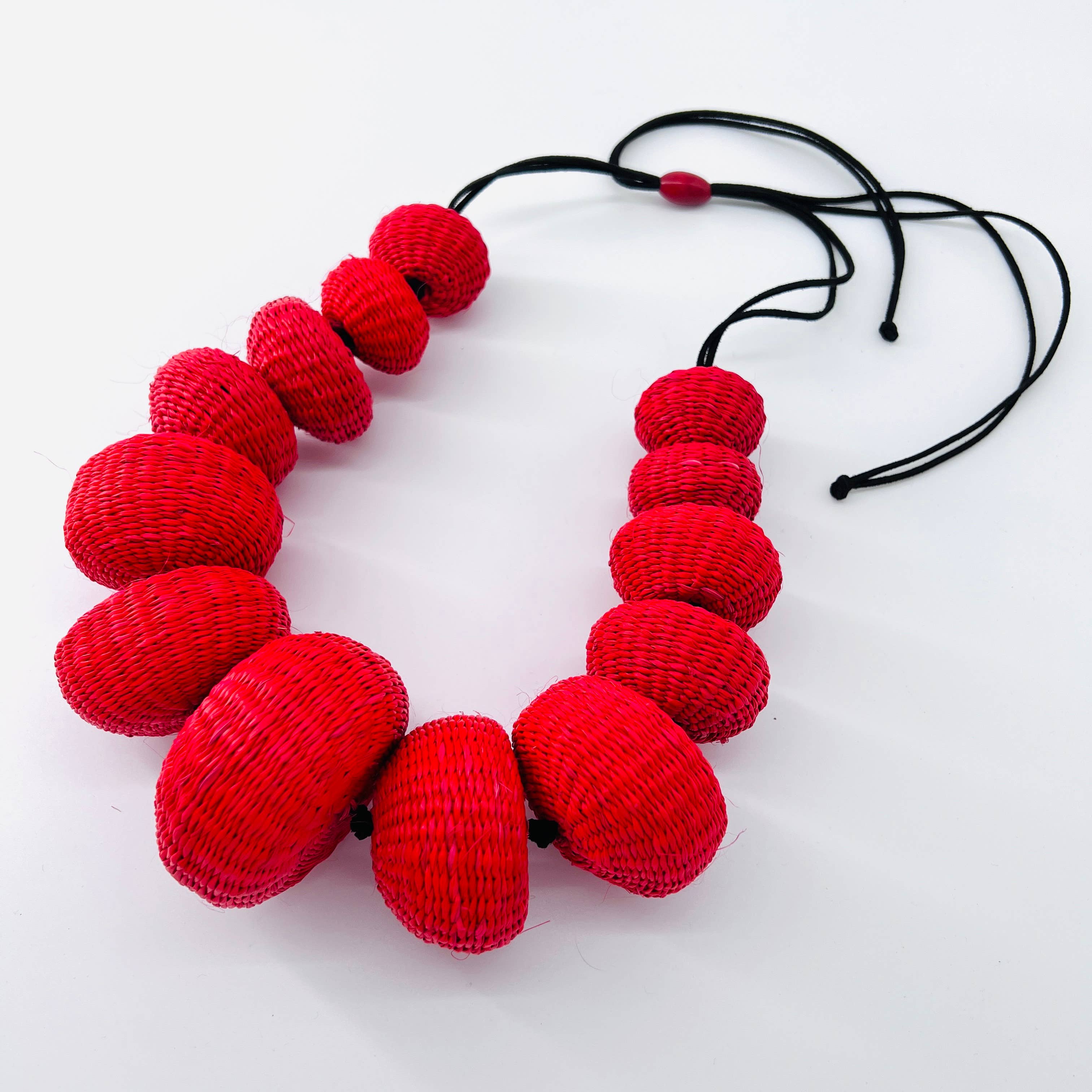 Belart Fair Trade – Engroshandel Halskæde med store vedhæng – Iraca Statement vævet Degradee Jolie halskæde2