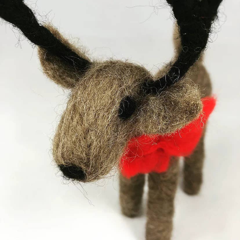 Feather Felts - Wholesale Craft Sewing Kit - Reindeer - Needle Felting Kit3