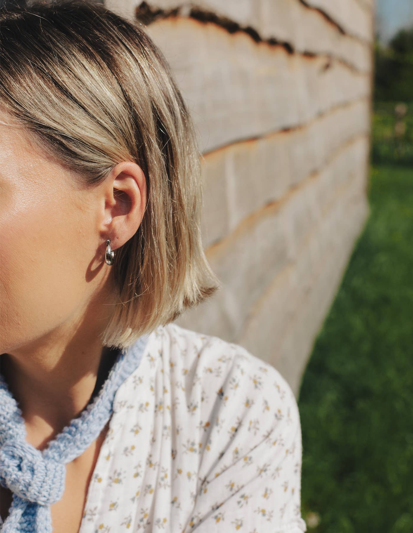 Nordic Muse – Engroshandel Hoops – Sølv Mini Halvmåne Hoop Øreringe, Vandtæt3