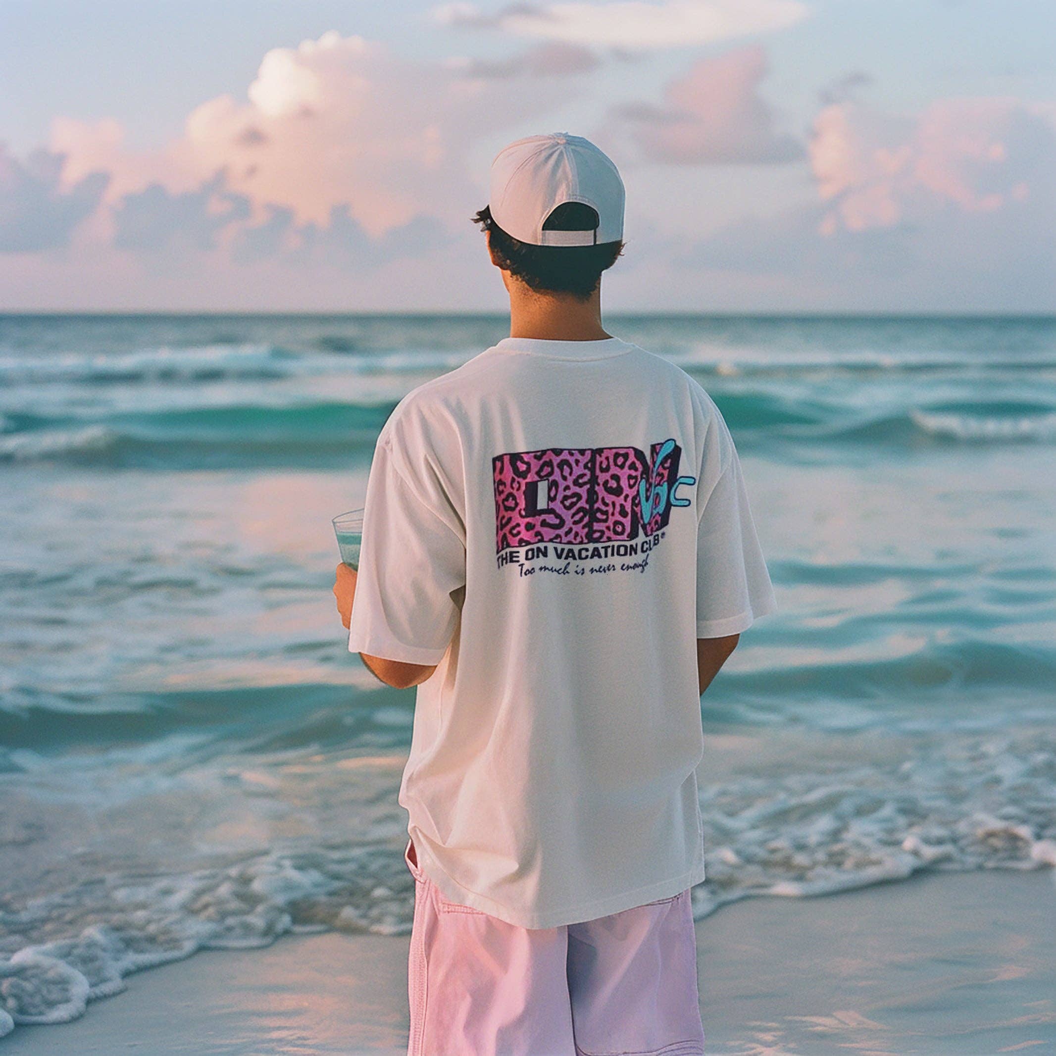 Hvid Never Enough t-shirt - hvid for engroshandel på Faire6