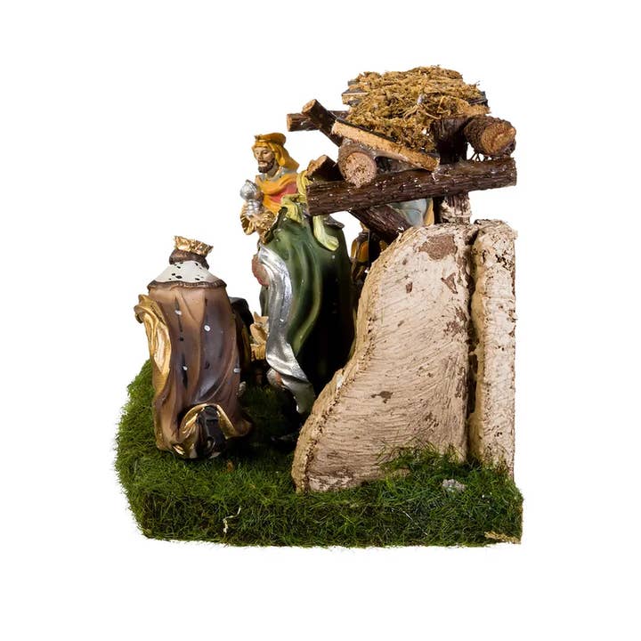 Kurt S. Adler, Inc. - Wholesale Nativity scene decor - Nativity Set W/8 2-3.25"Figs+4.5x7"Stabl6