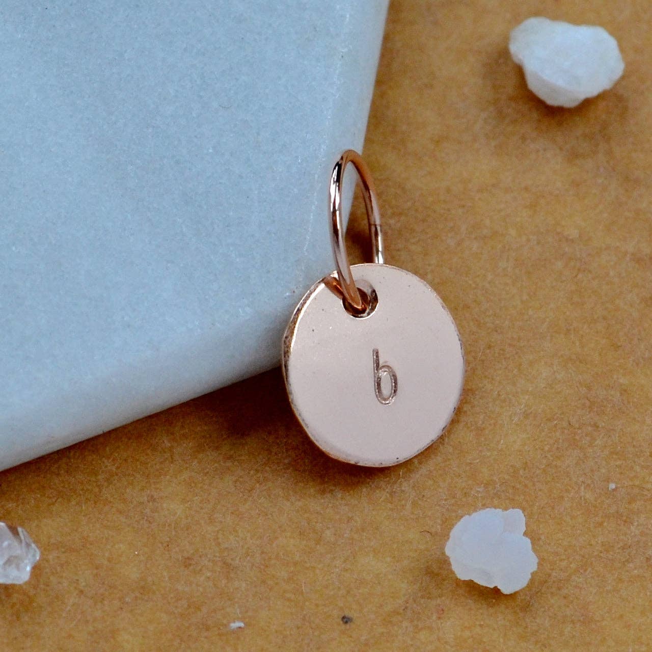 Foamy Wader - Venta al por mayor Abalorios/colgantes individuales - Set de abalorios con letra cursiva en minúscula, con letra cursiva, triple metal12