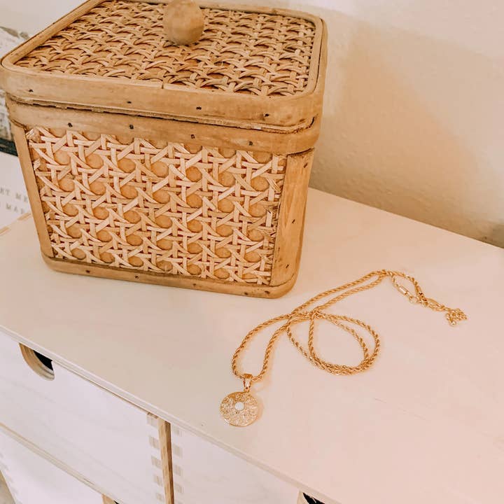 driftaway jewelry - Wholesale Pendant/Charm Necklace - Sol Golden Necklace1