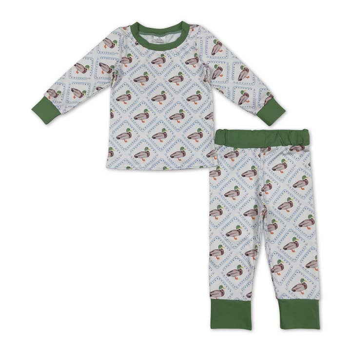 Green long sleeves duck kids boys hunting pajamas for wholesale by Yawoo Garments