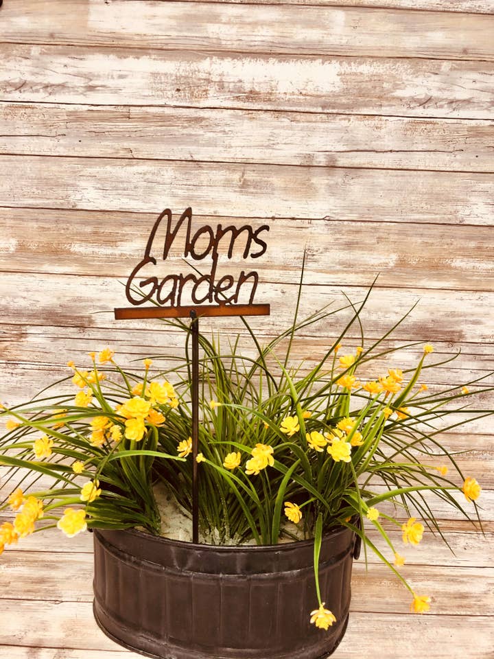 Moms Garden Plant Stake for wholesale by Universal Ironworks USA
