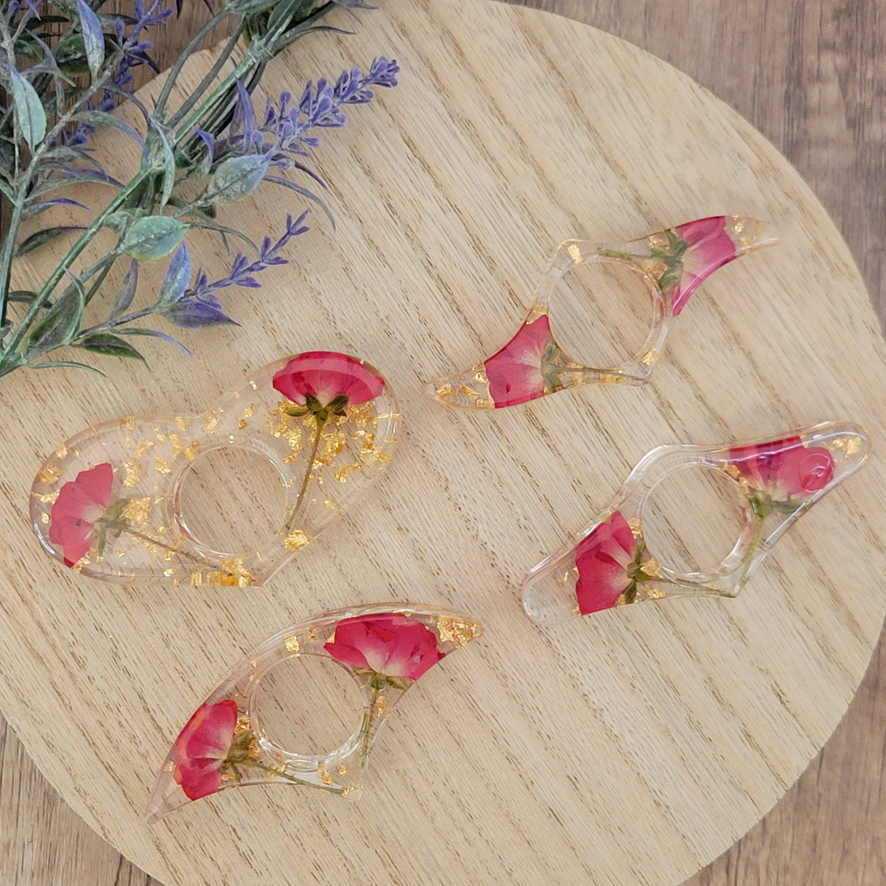 Botanically Bookish - Vente Marque-page - Porte-pages de livre floral, épandeur de pages avec pouce en forme de fleur2