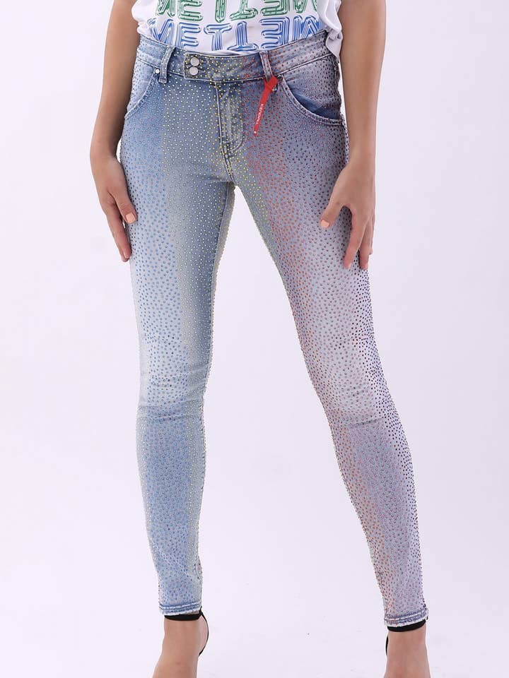 M2 KENDALL AA per la vendita all'ingrosso da parte di Met