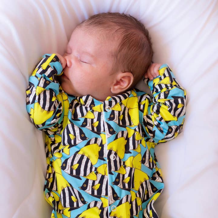 Pelele de algodón con estampado de peces tropicales para venta al por mayor de Fred & Noah