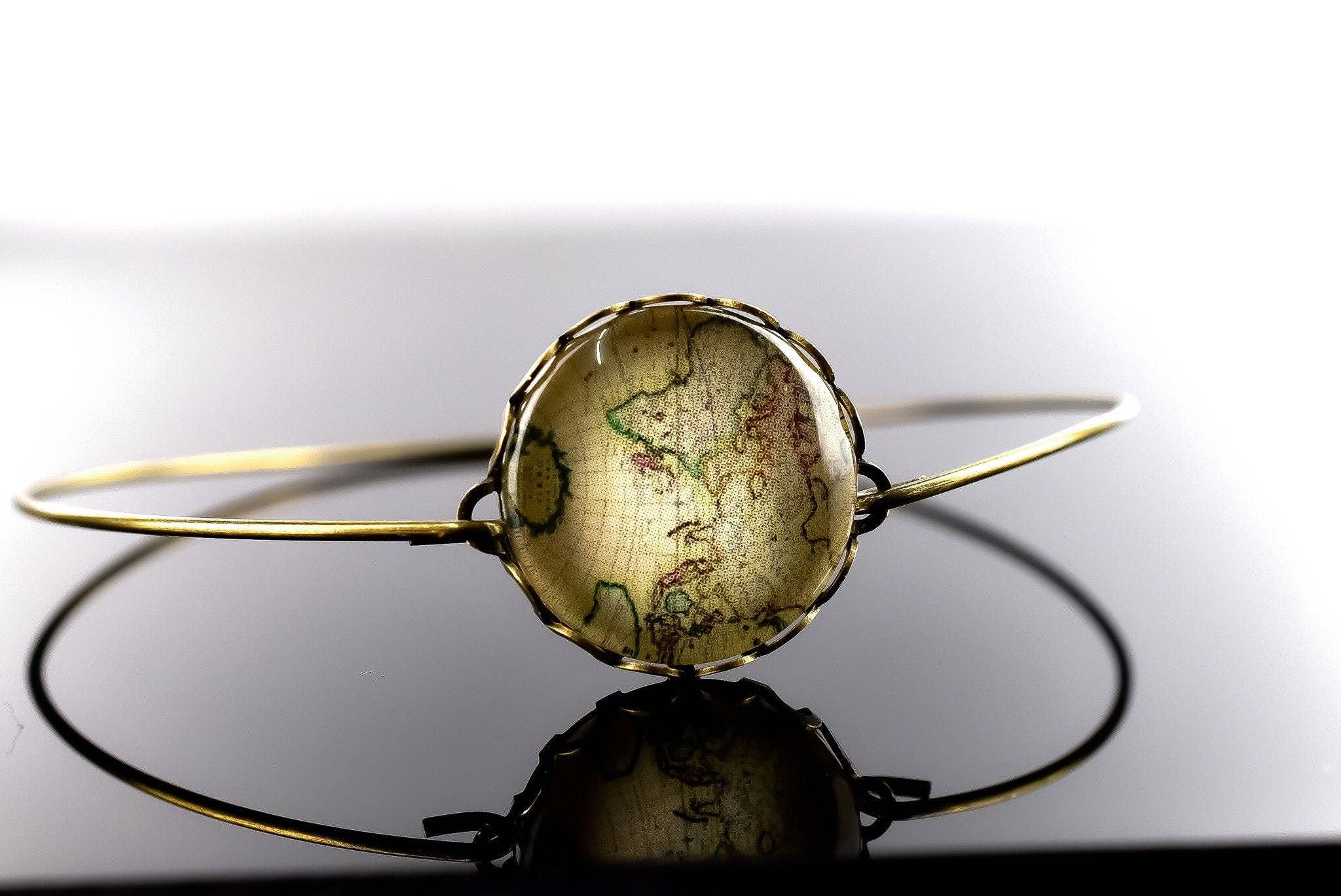 MadamLili - Wholesale Cuff Bracelet - World Map Globetrotter Glass Cabochon Bangle Bronze Hand2