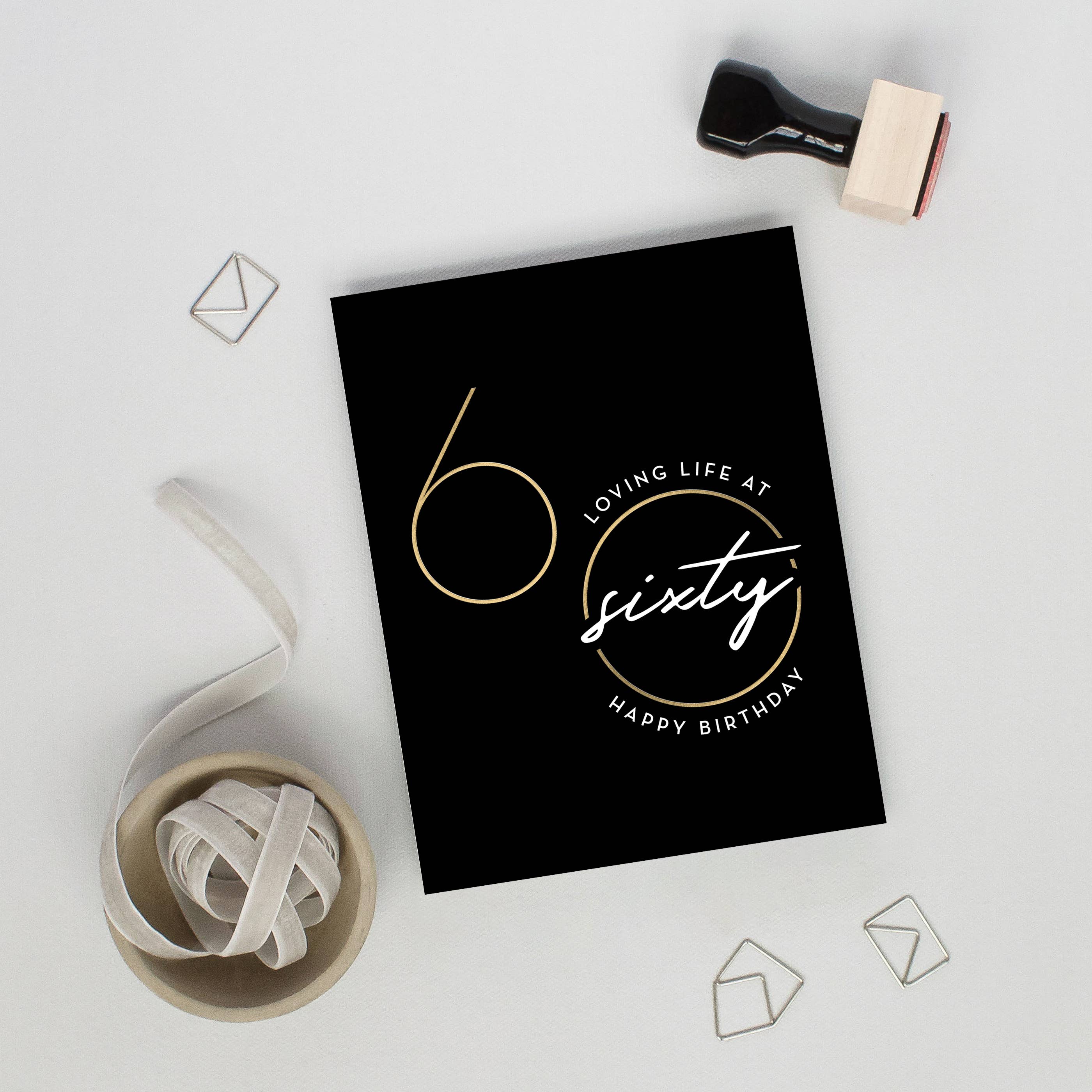 Fine Moments - Vente Cartes d'anniversaire - Aimer Soixante – Carte d'Anniversaire de Milestone et d'Âge2