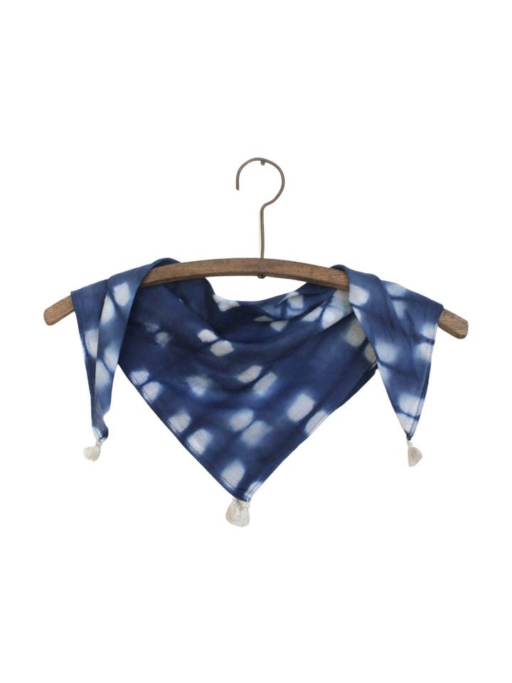 Indigo Shibori Bandana voor wholesale door Rover & Kin