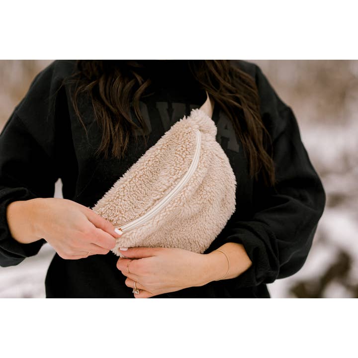 MELODY FAYE - Wholesale Belt Bag - Women's - Sherpa Fleece Waist Belt Bag Plush Women’s Crossbody6