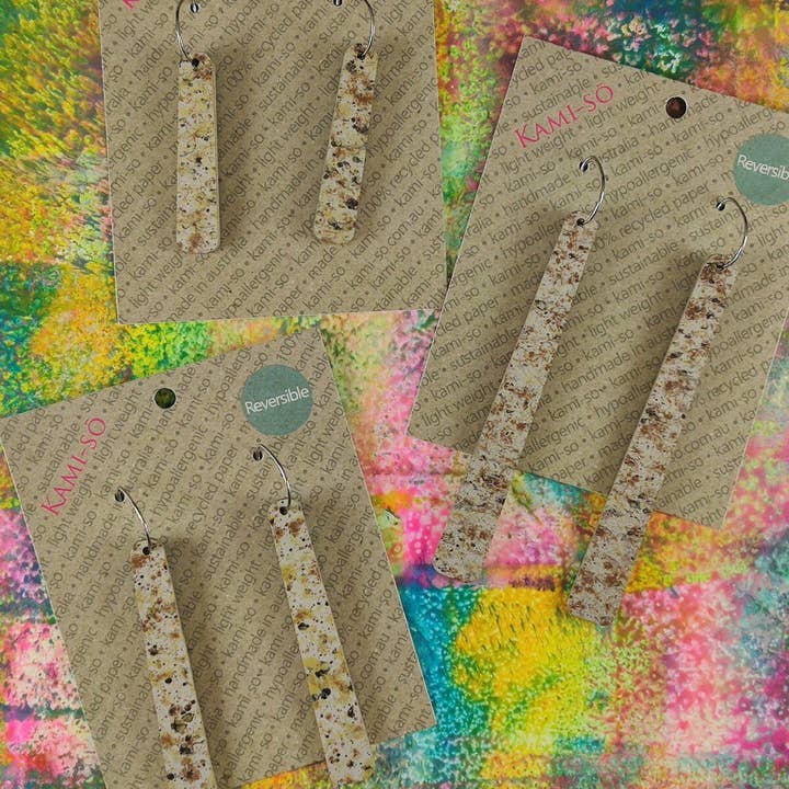 Orecchini reversibili in carta riciclata a pagaia - Multicolore brillante/macchia di pietra per la vendita all'ingrosso da parte di Kami-so