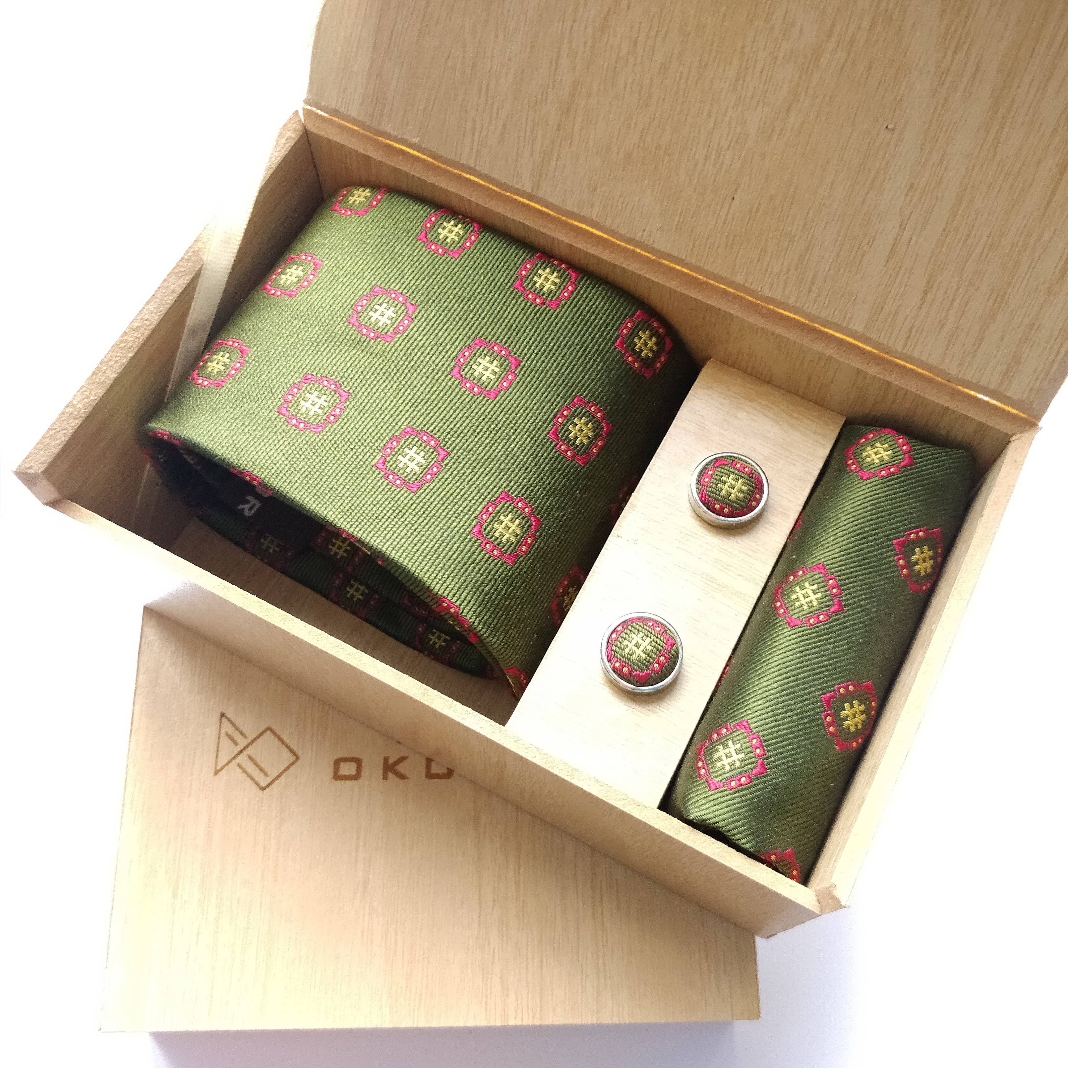 Dinsi Okondor – Engroshandel Slips - Herre – Dinsi Okondor slips sæt - Nyambi design2