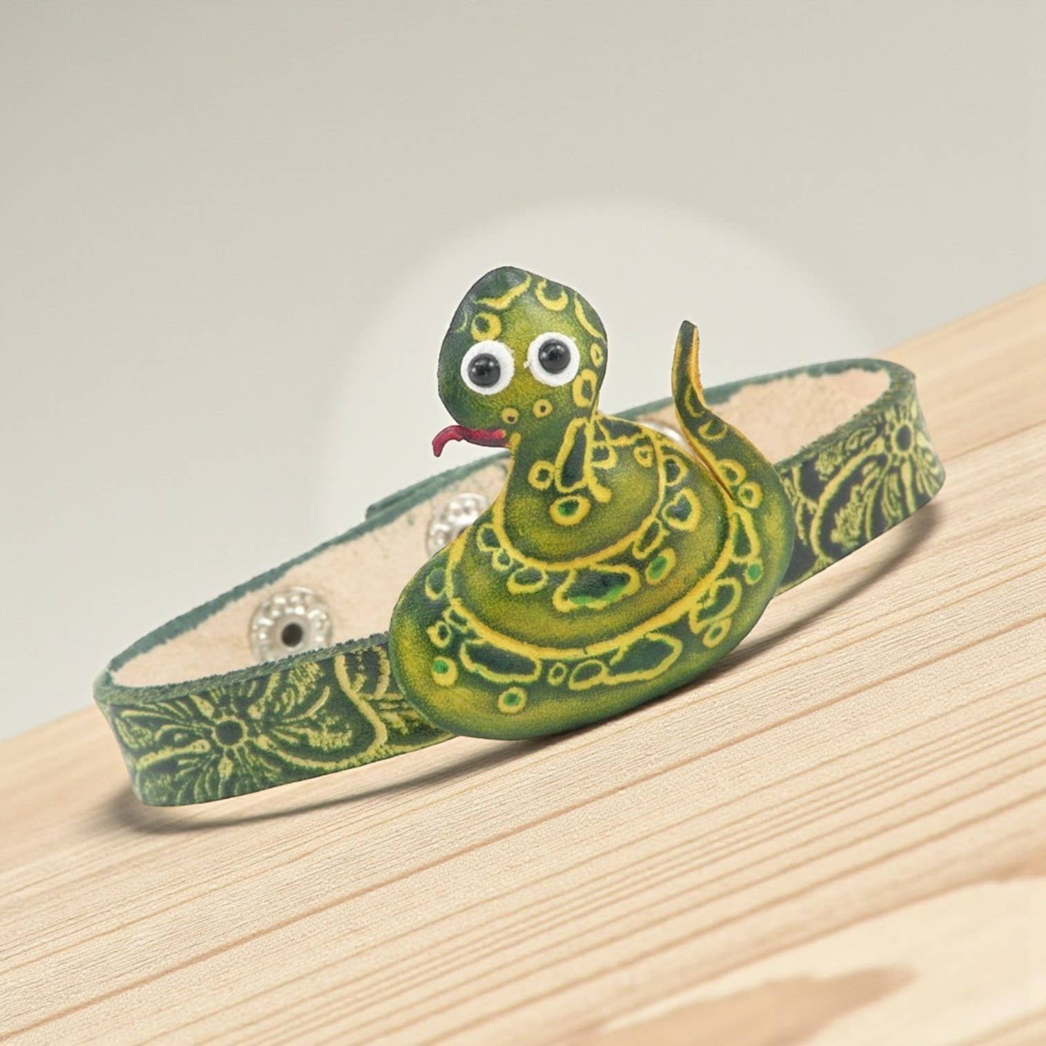 Sunflower Handmade leather inc – wholesale Bangle bracelet – Handmade Leather Snake Bracelet1