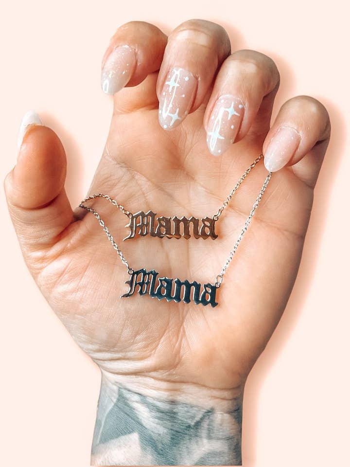 Colliers Mama pour la vente par Honey & Rose Apparel
