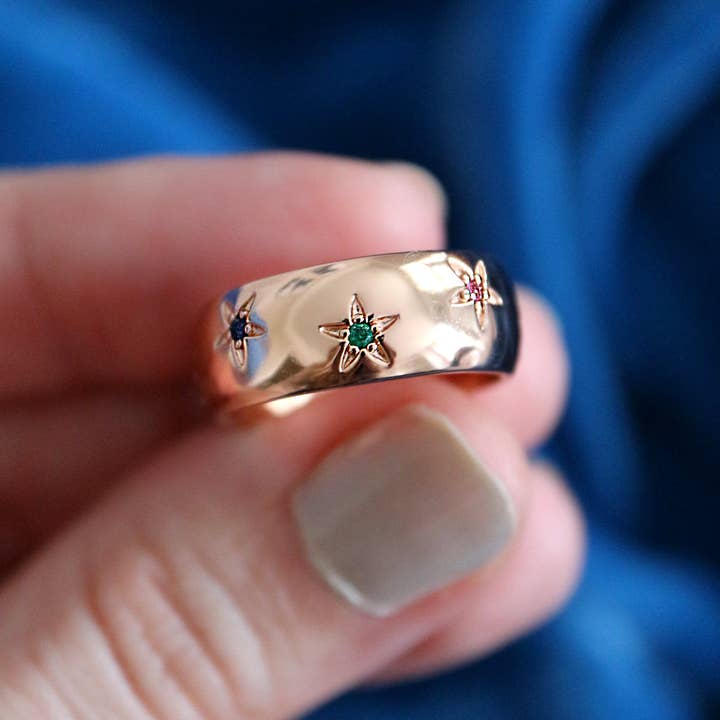 Rainbow Star Ring for wholesale by Junk Jewels Ltd