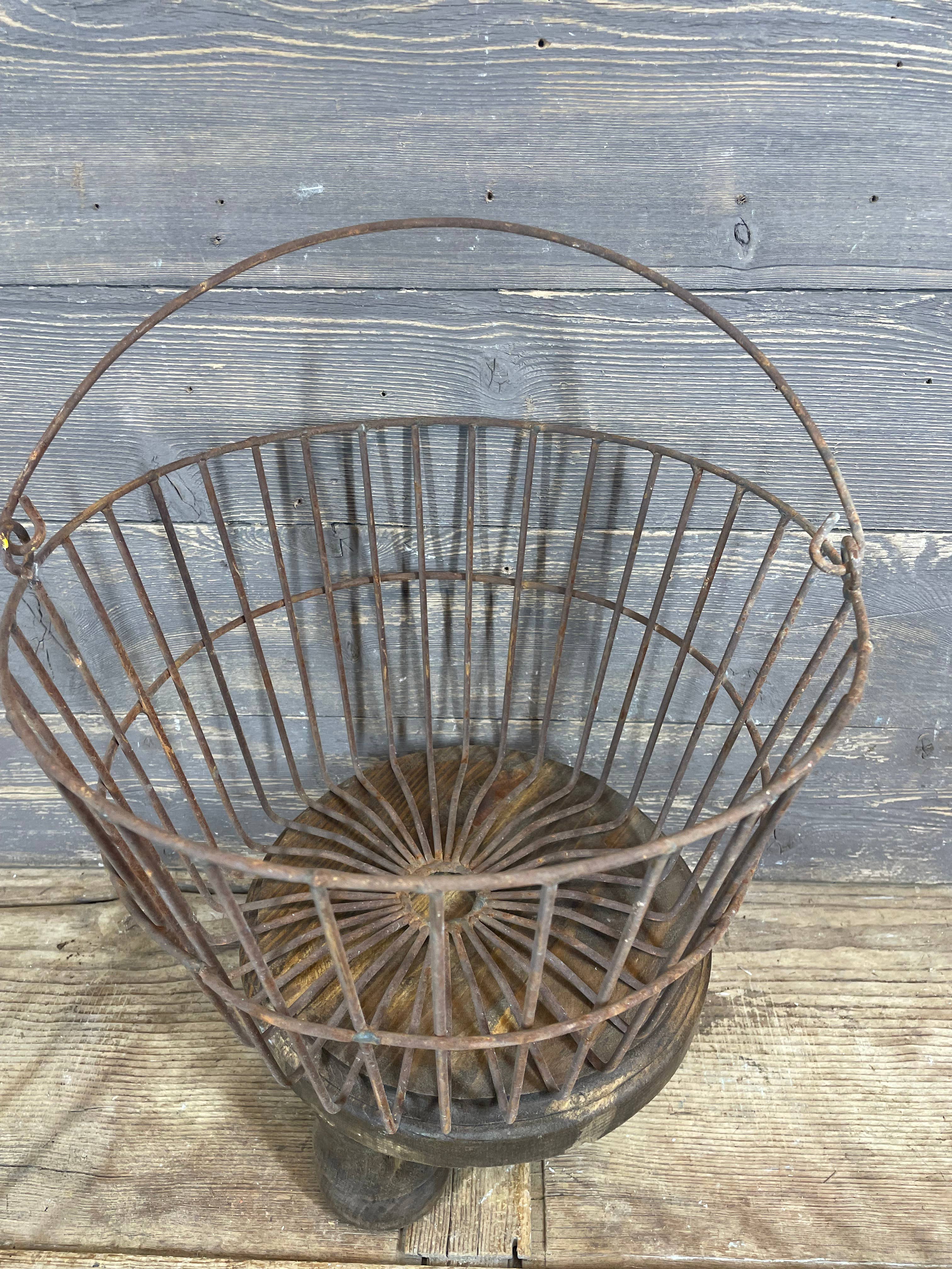 My Amigos Imports – wholesale Basket – Rusty Farmhouse Metal Egg Basket-WH-4 Sizes-NEW-Rustic8