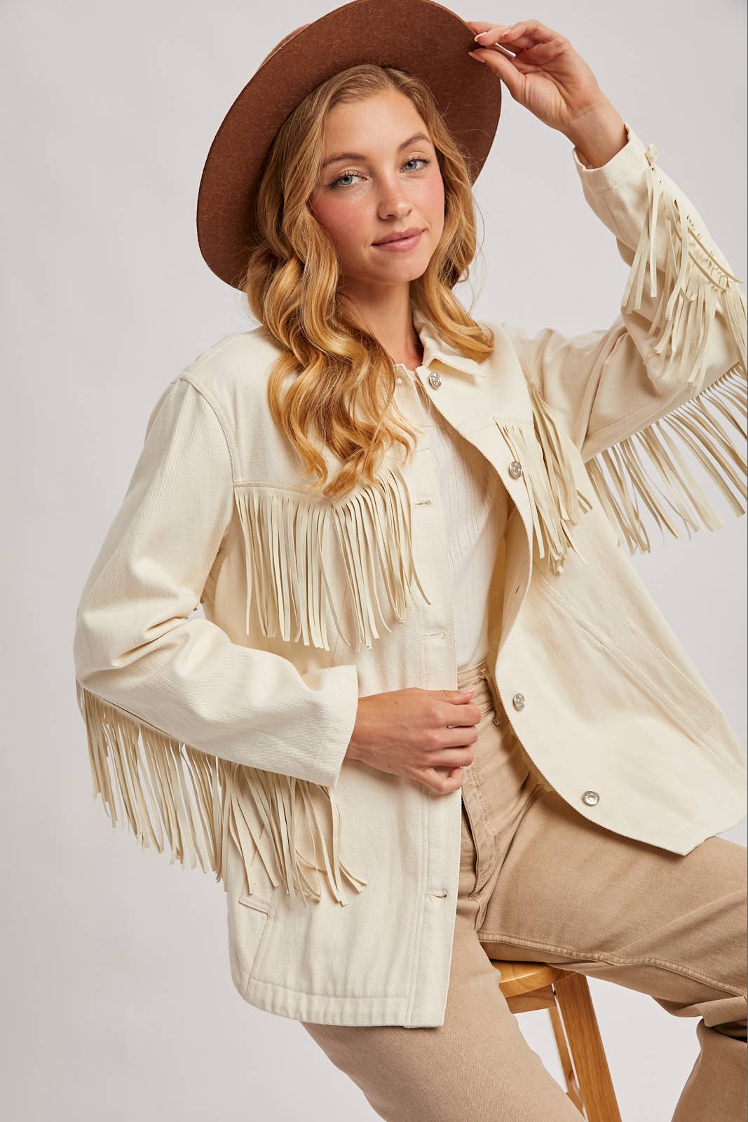 Bluivy - Vendita all'ingrosso Giacca - Donna - Giacca in denim western con frange e bottoni - confezione aperta13