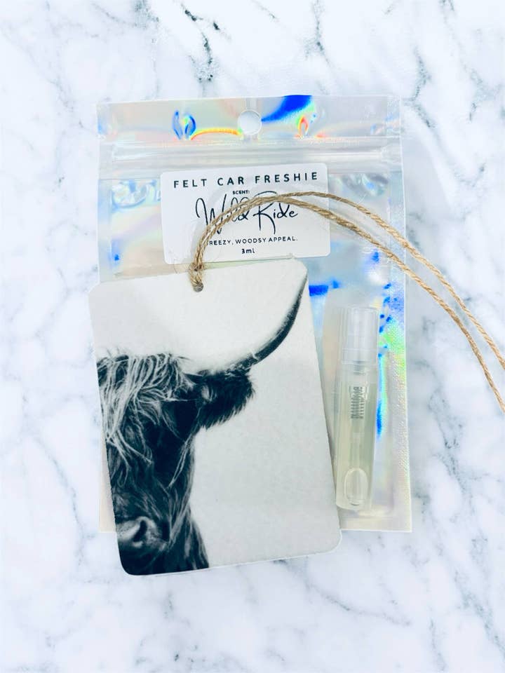 Svart & Vit Highland Känsla Freshie för wholesale av The Prickly Five