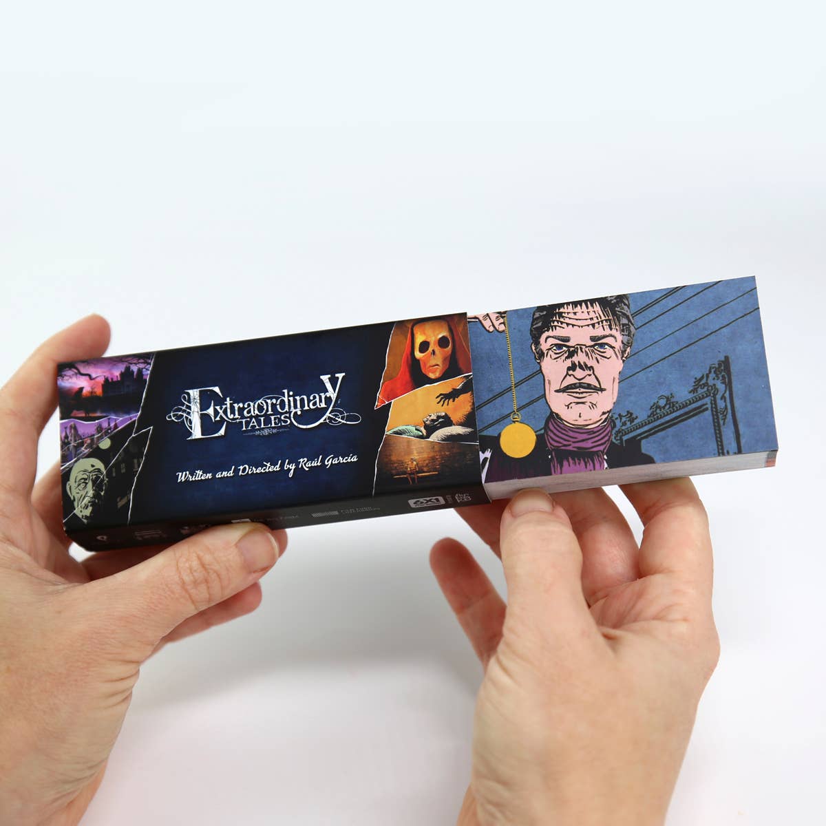 Flipboku - Wholesale Display Book - Extraordinary Tales Flipbook4