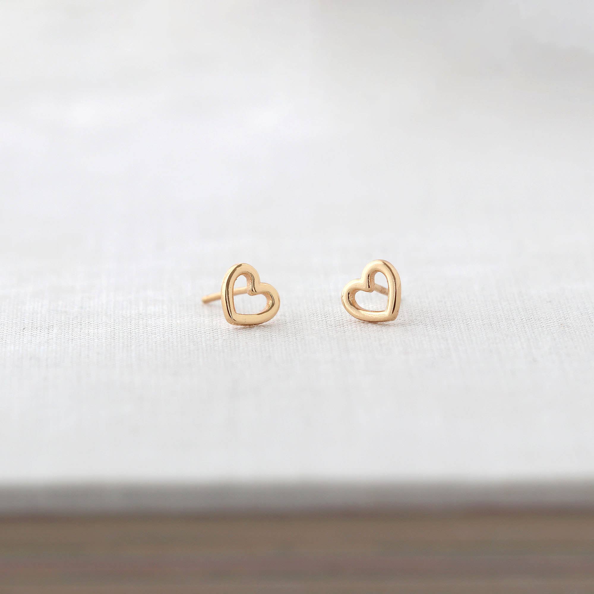 Kris Nations - Wholesale Stud/Post Earrings - Heart Outline Stud Earrings 18K Gold Vermeil | Sterling Silver Nickel Free Hypoallergenic Ships from CA6