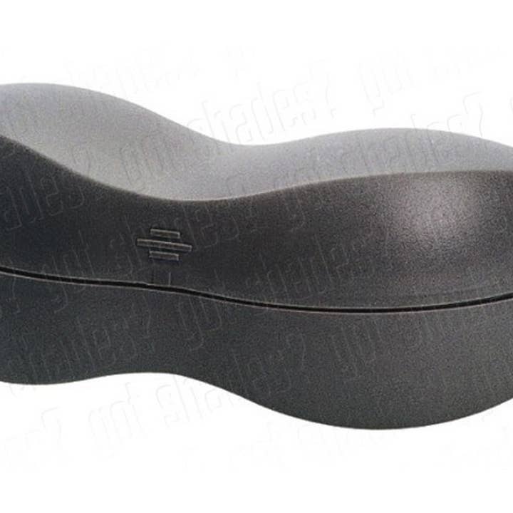 Sleek Moldable Sunglasses Case for wholesale by Luna Sunglasses