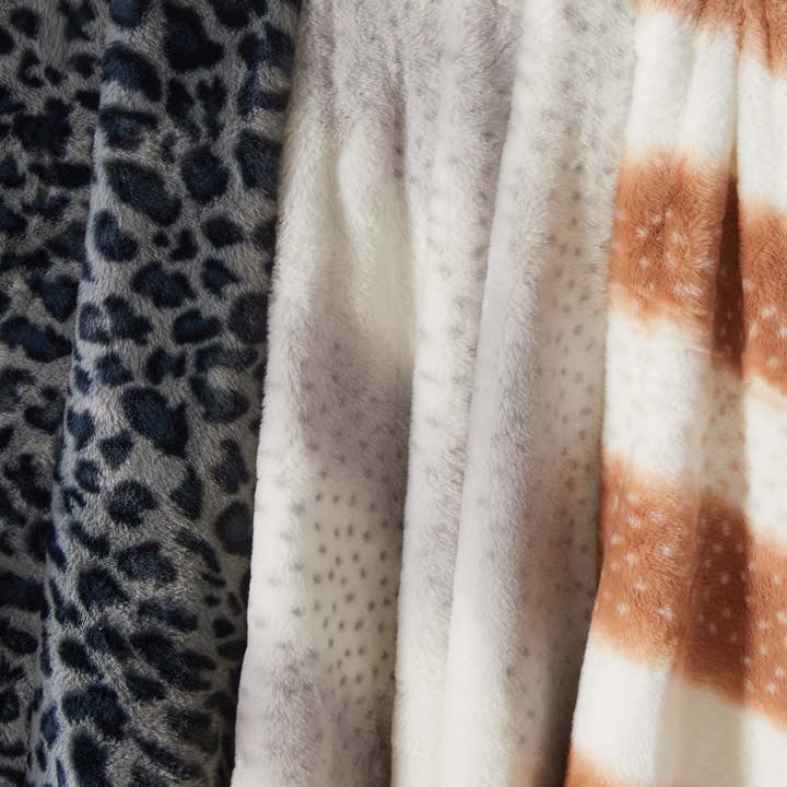 Throw Blanket - Faux Fur - Aaliyah Collection for wholesale by BH Collective