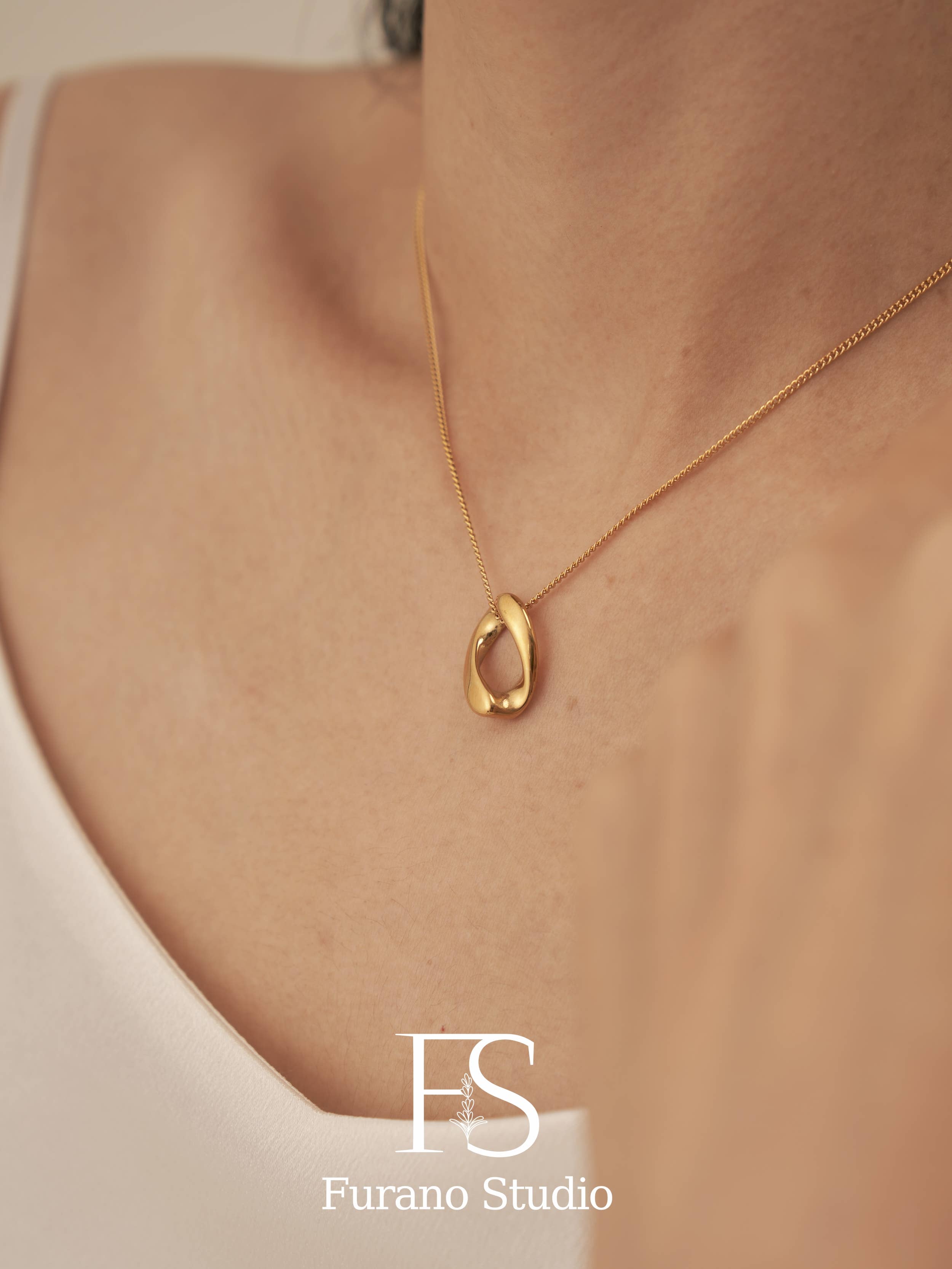 Furano Studio - Wholesale Pendant/Charm Necklace - 18K Gold Filled Infinity Loop necklace2