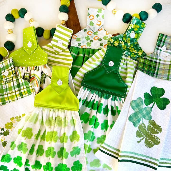 Lavishly Vintage – wholesale Tea towel – Holiday Variety Pack Button Top Hanging Kitchen Towel