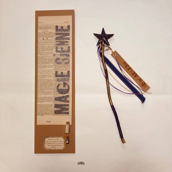 Really Magical Magic Wand Purple Star & Gold Polka Dots for wholesale by La fabrique de MOTS MAGIQUES