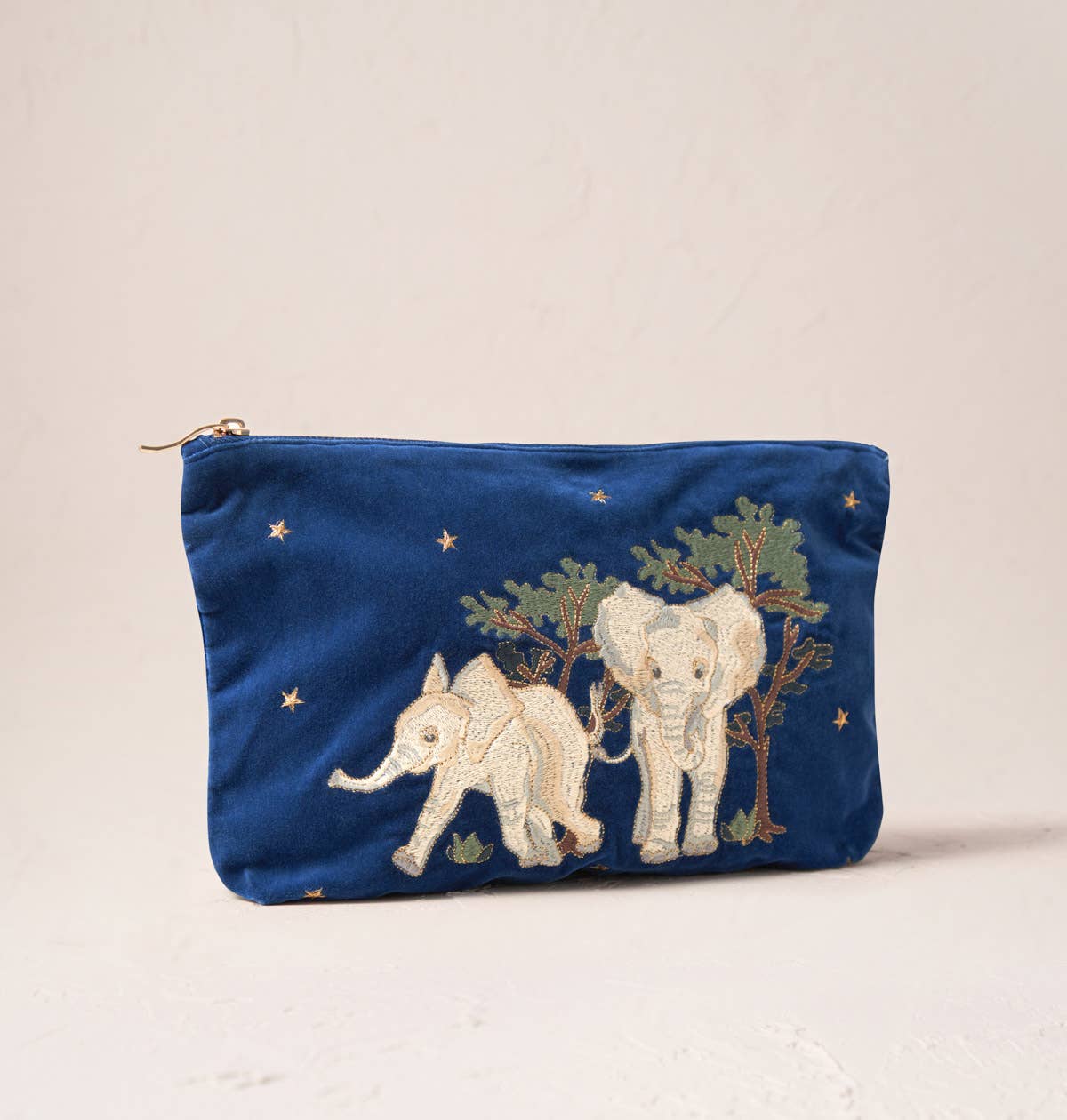Elizabeth Scarlett Ltd – wholesale Pouch – Women’s – Orphaned Elephants Conservation Collection Everyday Pouch1