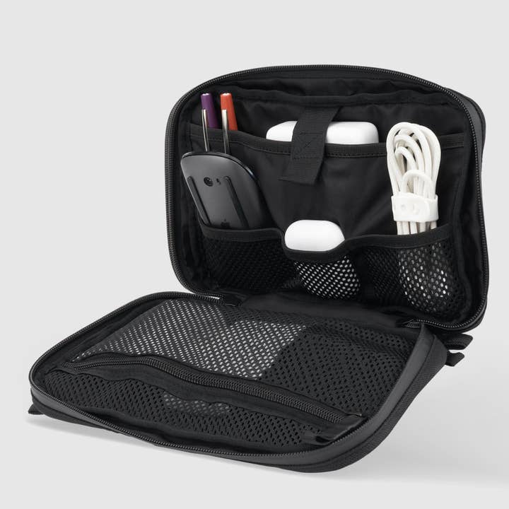 Black Pelican Traveler Tech Organizer for wholesale on Faire1