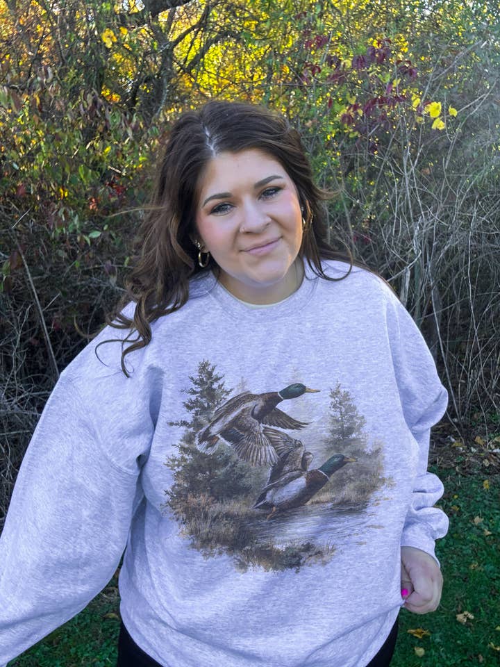 The Wild Buck Company - Wholesale Graphic Sweatshirt - Women's - Vintage Ducks1
