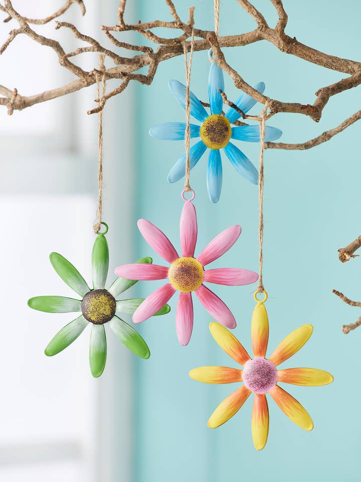 Hand Painted Daisy Metal Decoration for wholesale by Namaste
