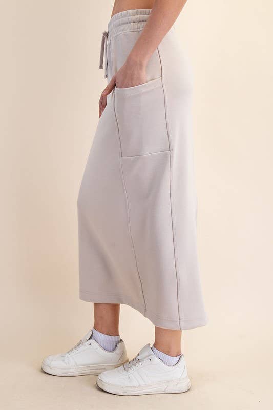 Sunday Morning – wholesale Kjol - Dam – S327037- AVSLAPPAD PASSFORM MODAL SCUBA LÅNG KJOL1