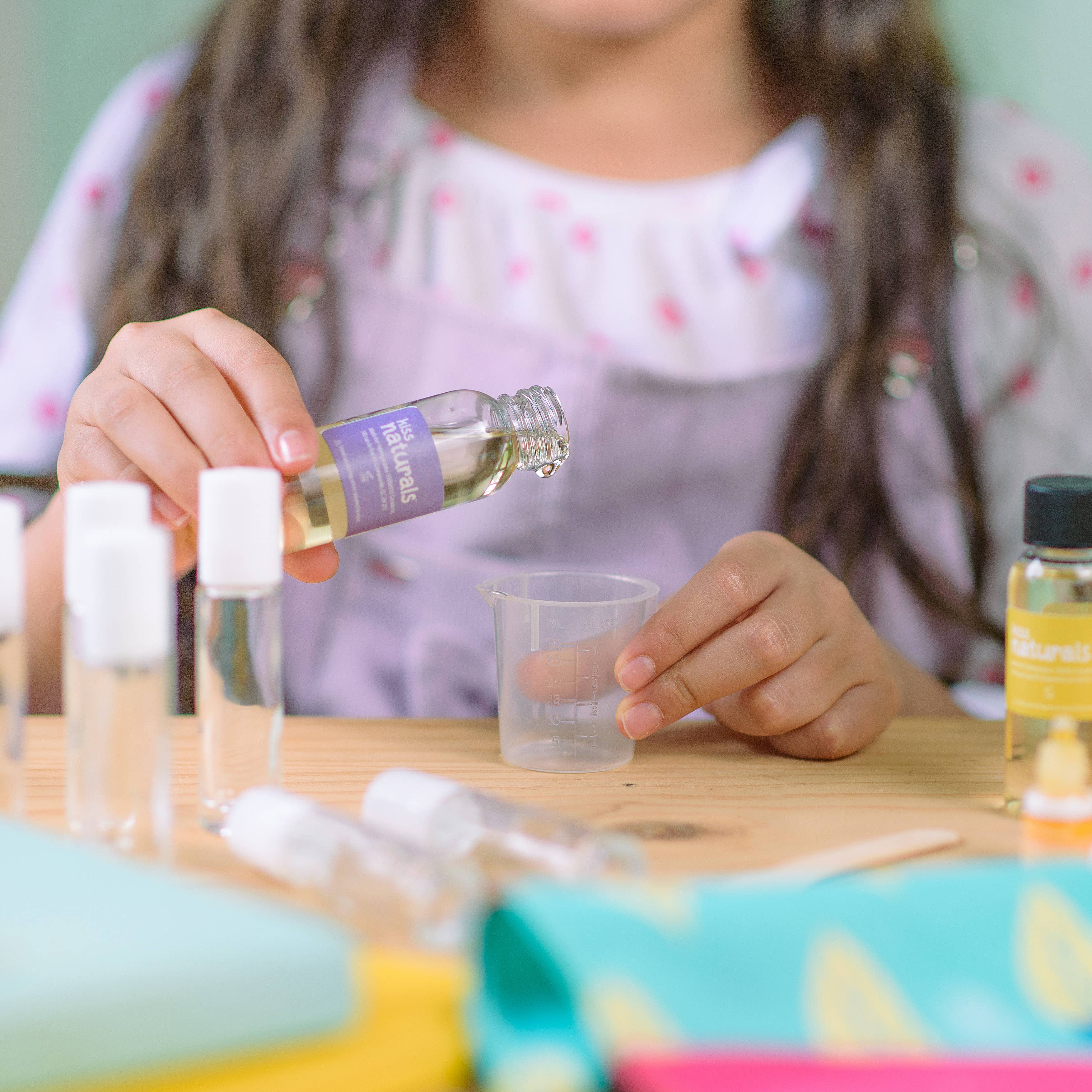 Earthy Good / Kiss Naturals - Wholesale DIY Craft Kit - Kids - Kiss Naturals DIY Lava Lip Gloss Kit for Kids | Case of 69