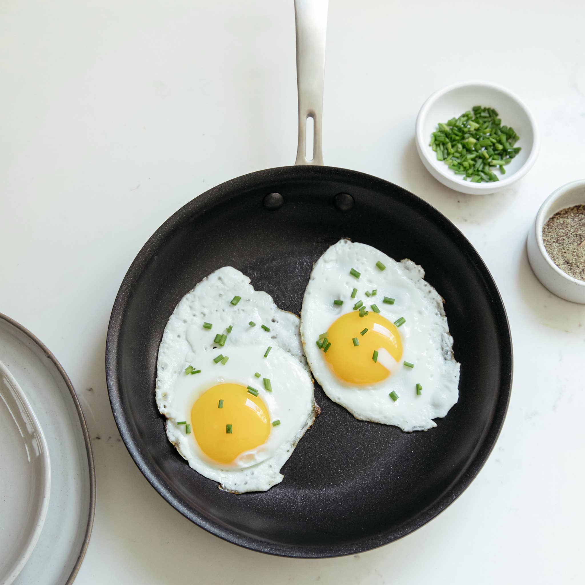 Kitchara - Wholesale Cookware Set - Nonstick Hard-Anodized Cookware Set, 10 Piece5