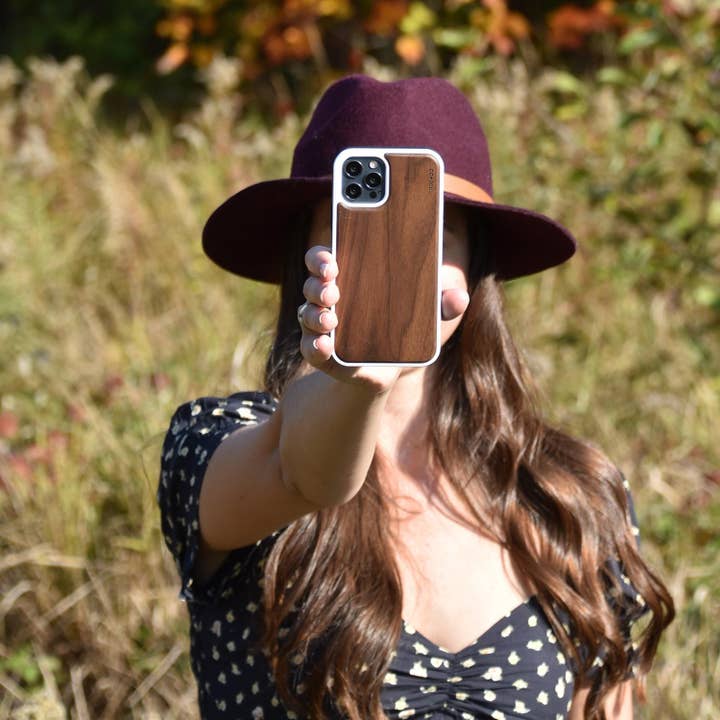 GOWOOD - Wholesale Phone Case - Unisex - iPhone 12 / iPhone 12 Pro walnut wood phone case4