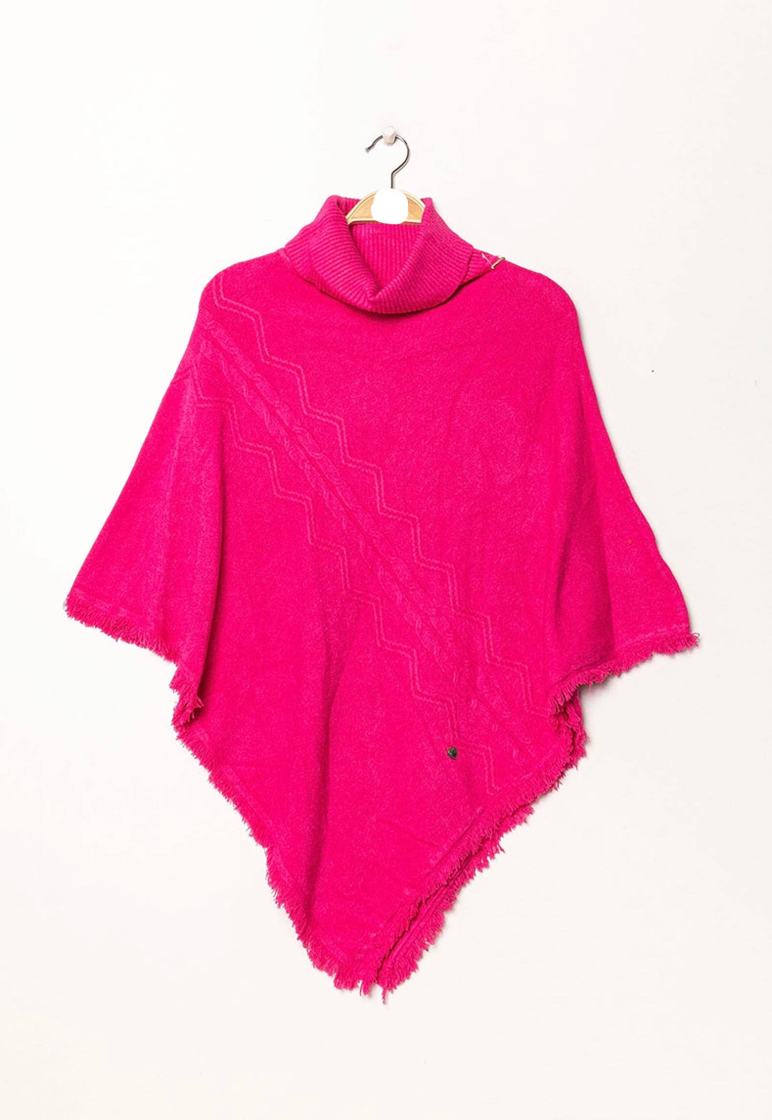 Happy look – Poncho - Mulher por atacado – Poncho Feminino com Gola Alta – Padrão Tecido & Acabamentos com Franjas10