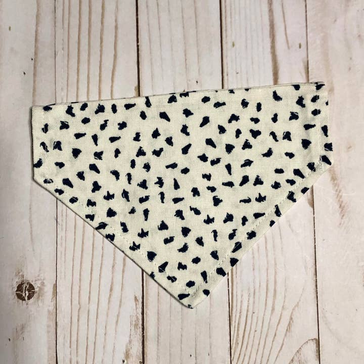 Bandana per animali domestici in tessuto con stampa macchie blu scuro per la vendita all'ingrosso da parte di MDStickerShop